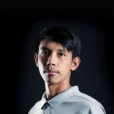 Portrait of Mark Hipolito